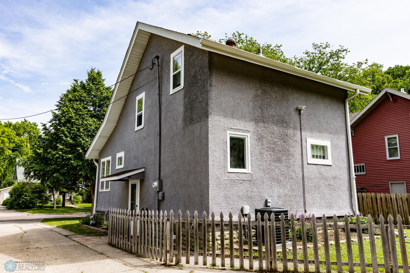 Rear/Side Exterior
