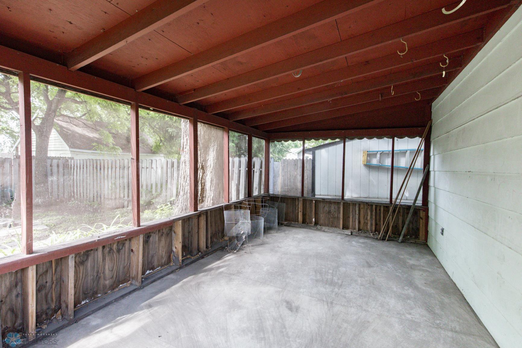Screened In Porch