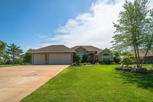 1114 Cripple Creek Pass, Hugo, MN 55038
