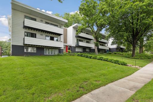 1261 Cleveland Avenue N, 7A, Saint Paul, MN 55108