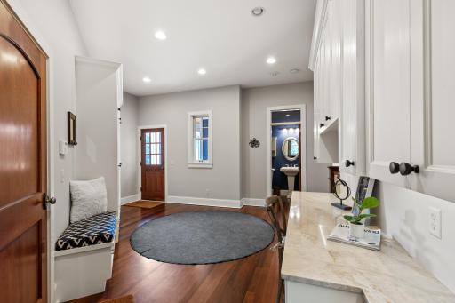 15406 Masons Pointe, Eden Prairie, MN 55347