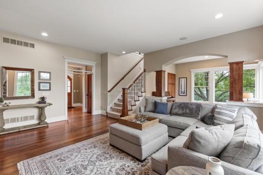 15406 Masons Pointe, Eden Prairie, MN 55347