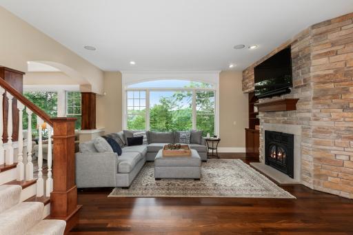 15406 Masons Pointe, Eden Prairie, MN 55347