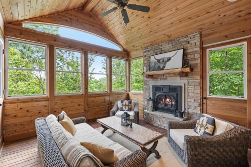 15406 Masons Pointe, Eden Prairie, MN 55347