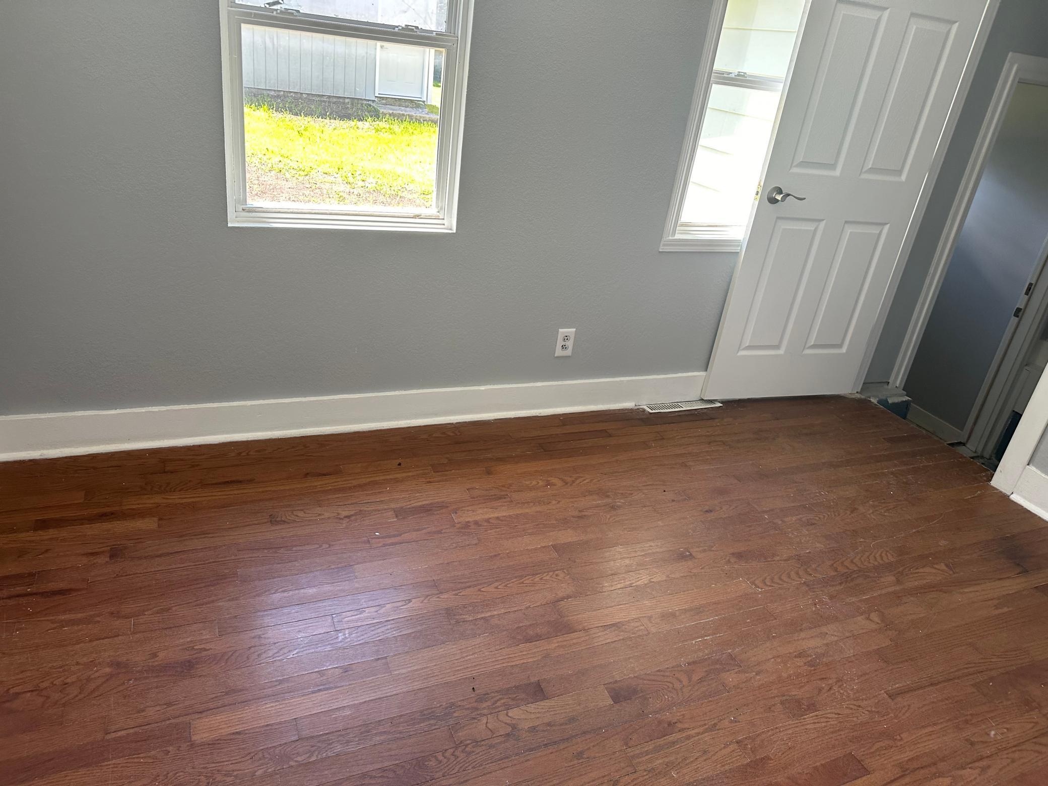 Dining room 1.jpg