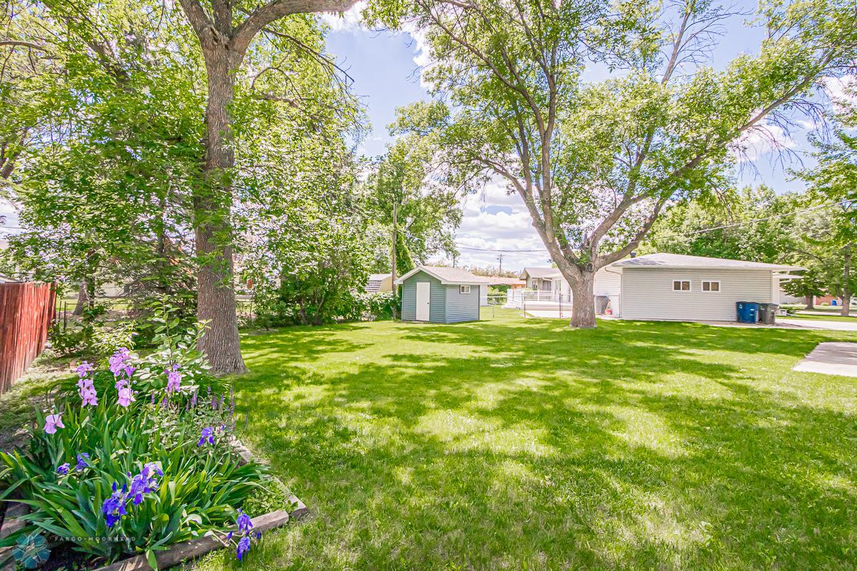 2302 19 1_2 St S, Moorhead, MN 56560-32.jpg