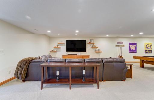 956 Hunters Point Lane SW, Rochester, MN 55902