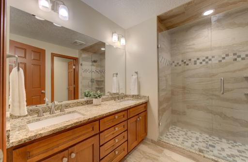 956 Hunters Point Lane SW, Rochester, MN 55902