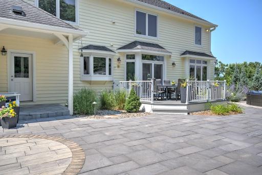 956 Hunters Point Lane SW, Rochester, MN 55902