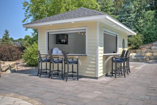 956 Hunters Point Lane SW, Rochester, MN 55902