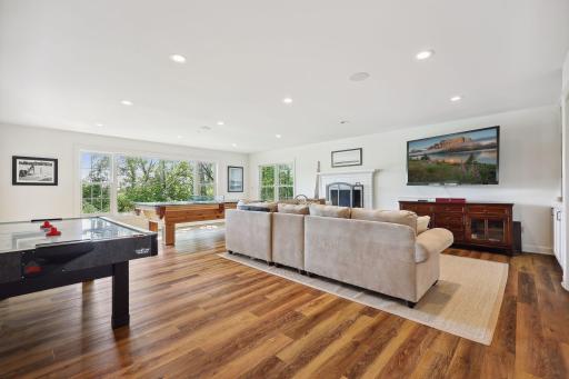2195 French Lake Road, Wayzata, MN 55391