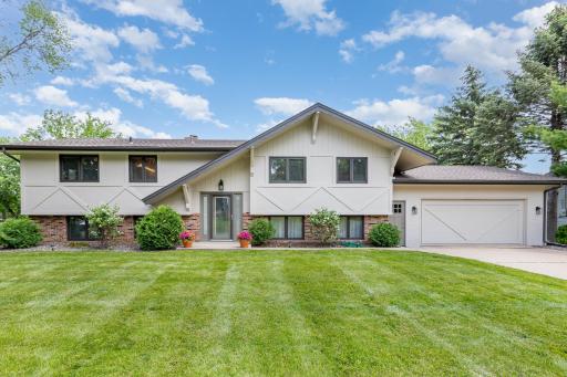 10033 Johnson Avenue S, Minneapolis, MN 55437