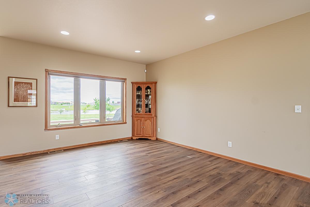 3602 22nd Ave S, Moorhead, MN 56560-08.jpg