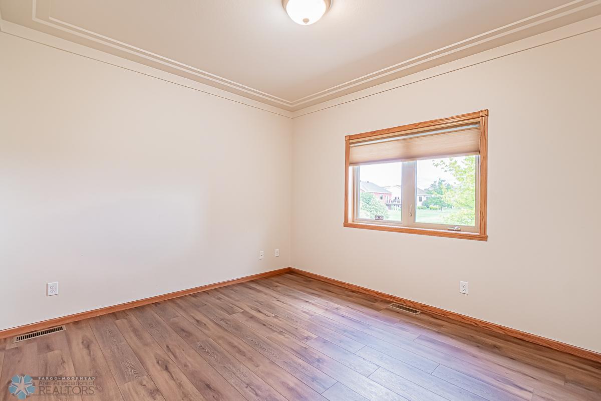 3602 22nd Ave S, Moorhead, MN 56560-13.jpg