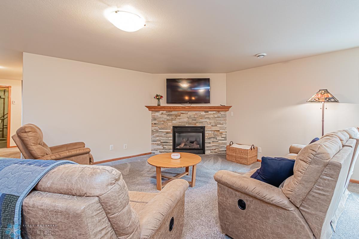 3602 22nd Ave S, Moorhead, MN 56560-25.jpg