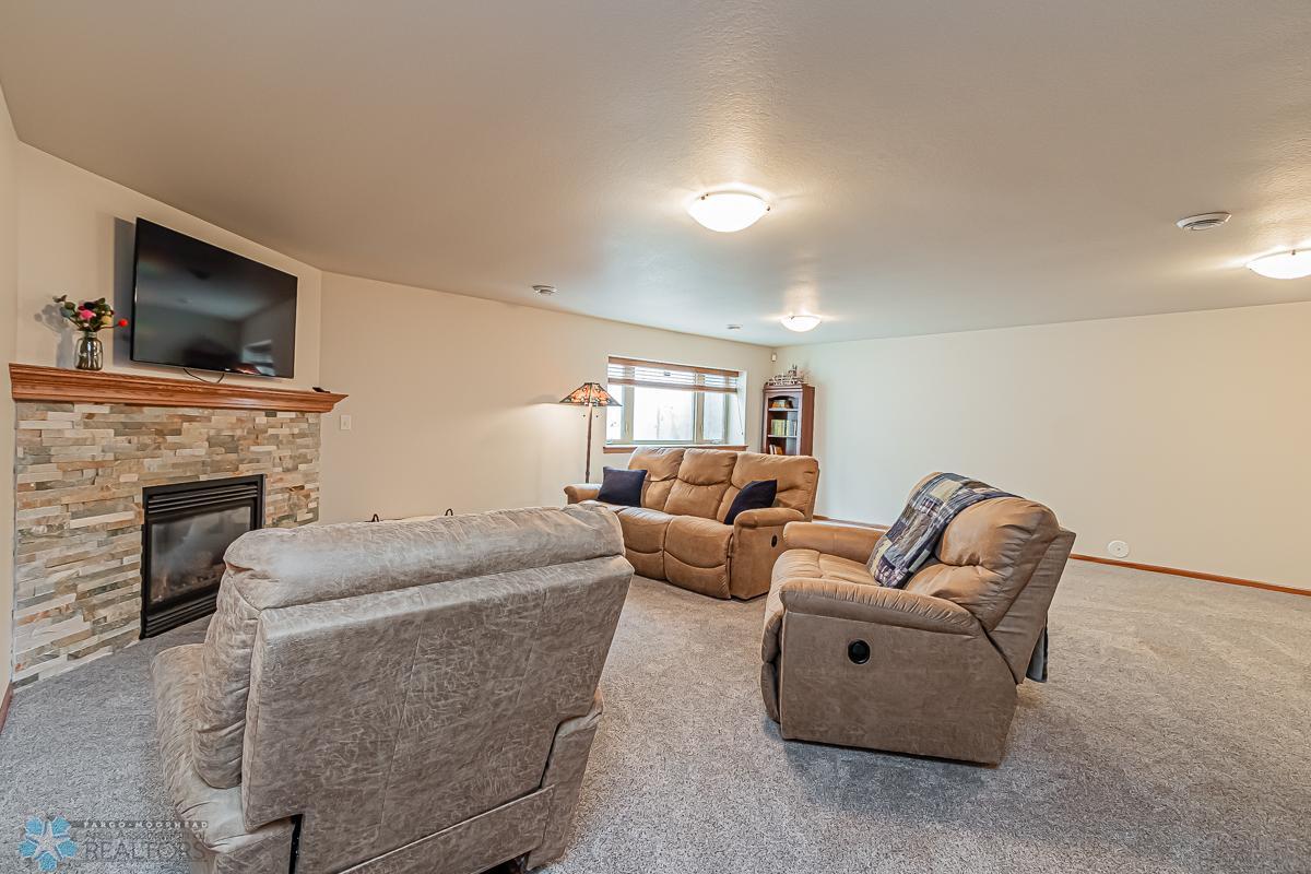 3602 22nd Ave S, Moorhead, MN 56560-27.jpg
