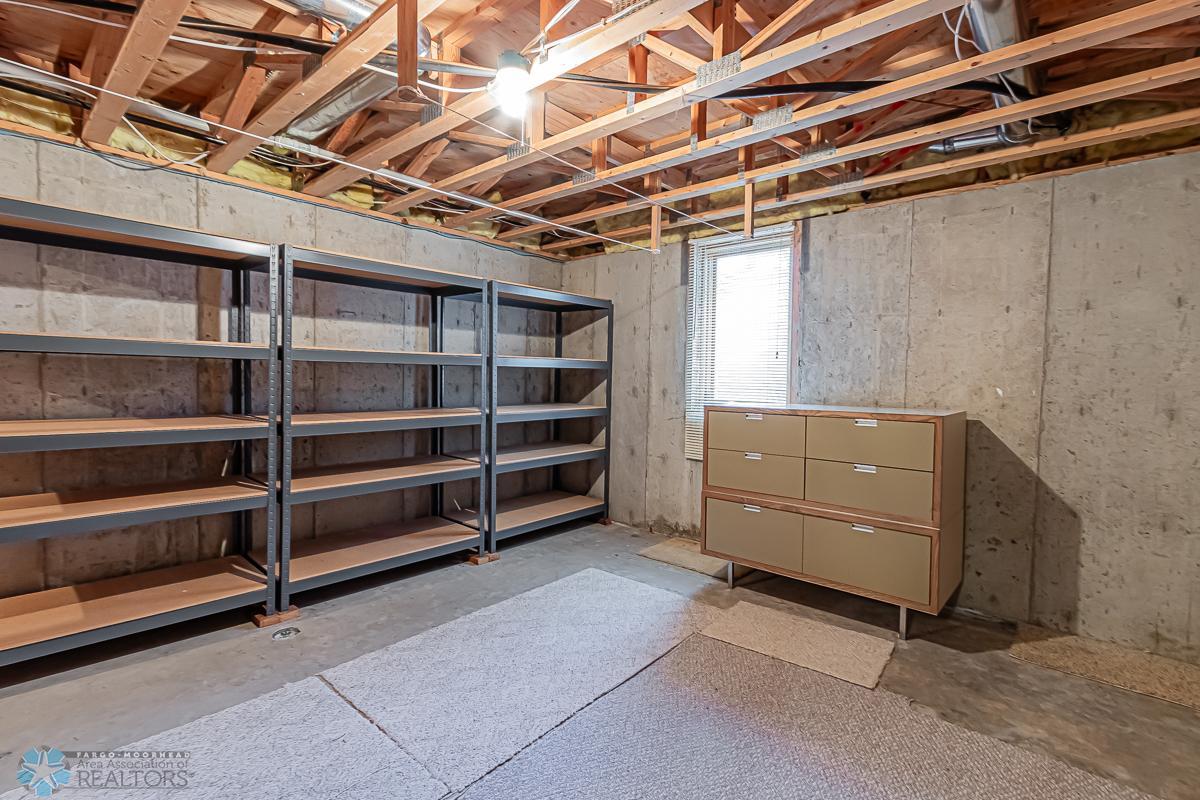 3115 37 1_2 Ave S, Fargo, ND-29.jpg
