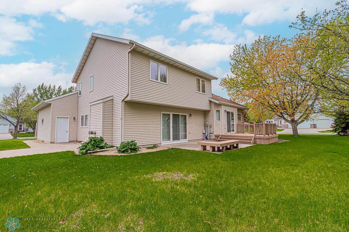 3115 37 1_2 Ave S, Fargo, ND-6.jpg