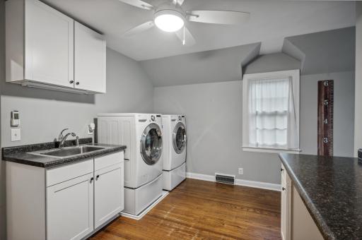 433 Otis Avenue, Saint Paul, MN 55104