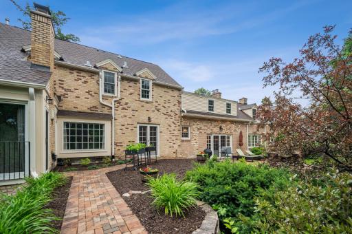 433 Otis Avenue, Saint Paul, MN 55104