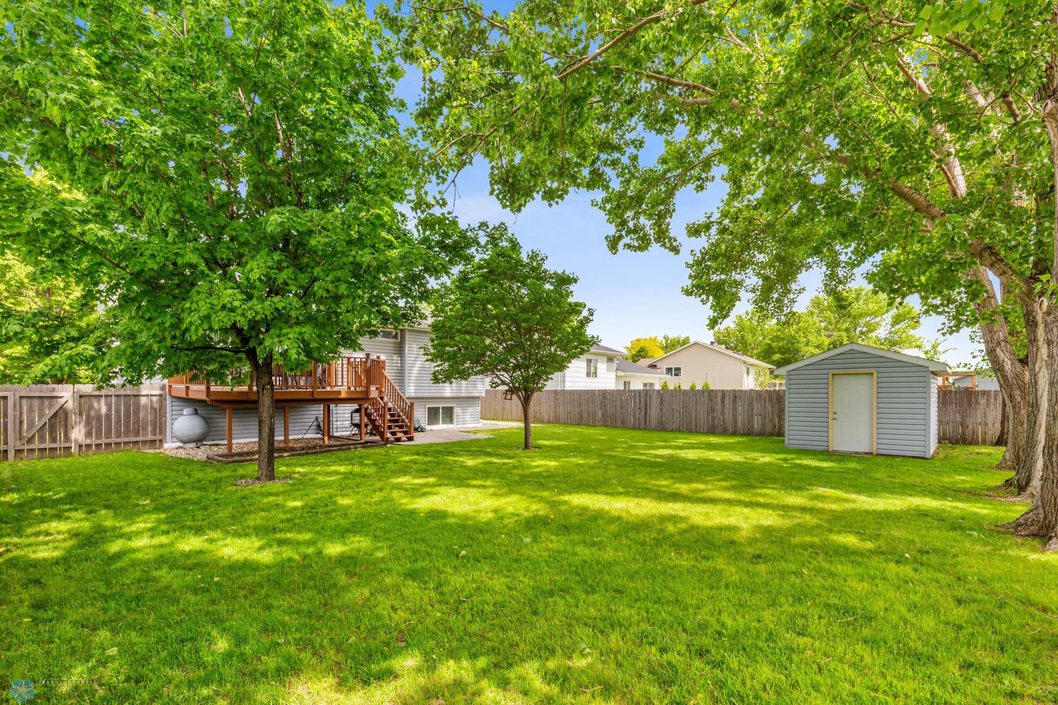 Large Backyard- Fully Fenced & Shed Included