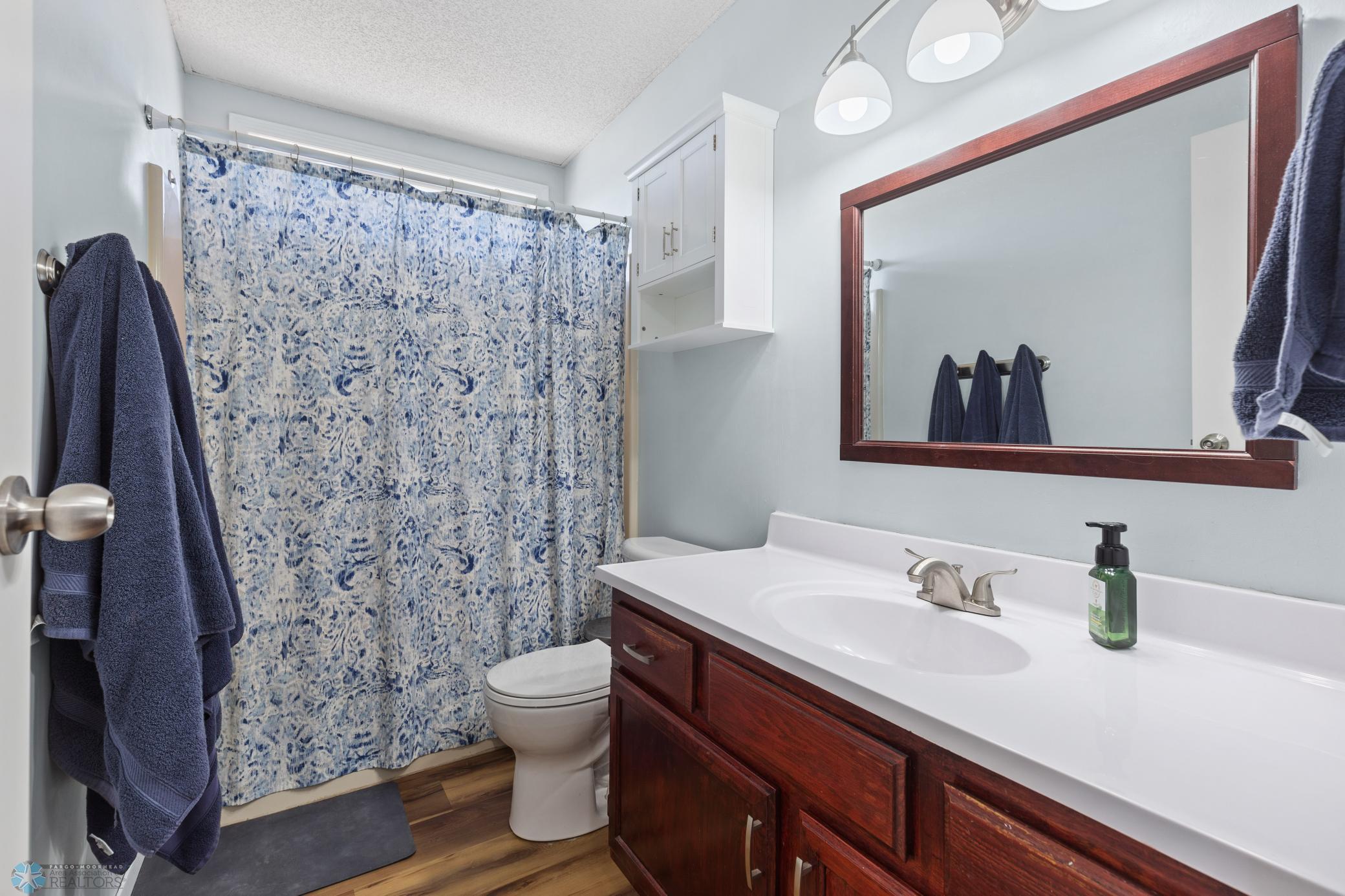 Full Bathroom - Upper Level