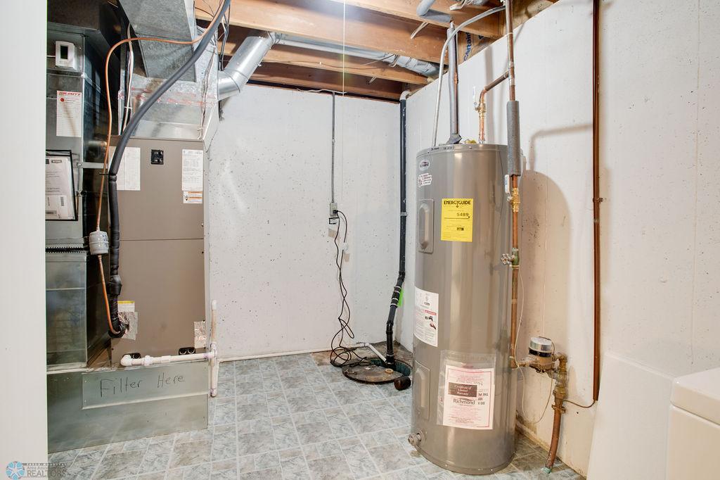 basement utility/laundry