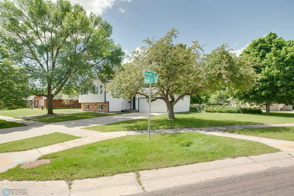 Corner lot
