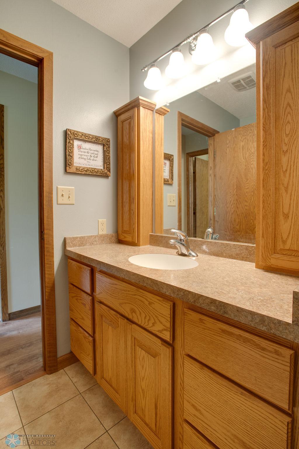 Upper level full bath