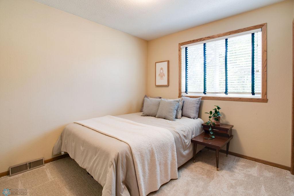 Upper level bed 2