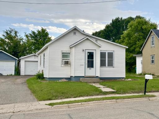 511 8th Street S, Sauk Centre, MN 56378