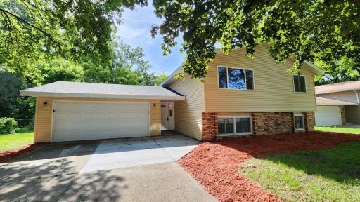 7709 Queen Avenue N, Minneapolis, MN 55444