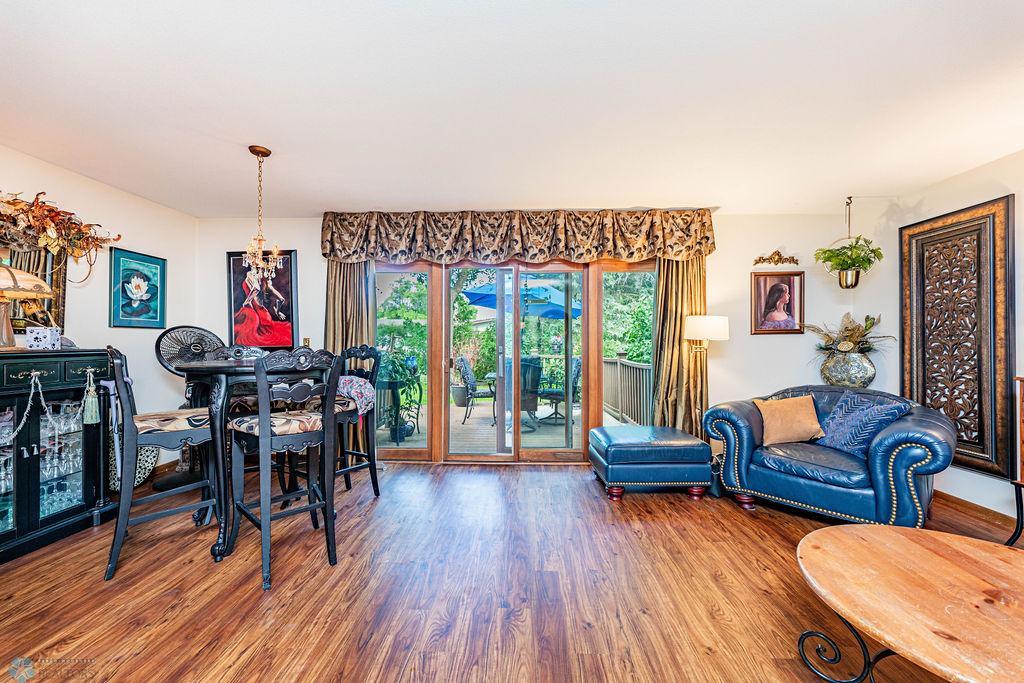 Patio Doors to Back Yard