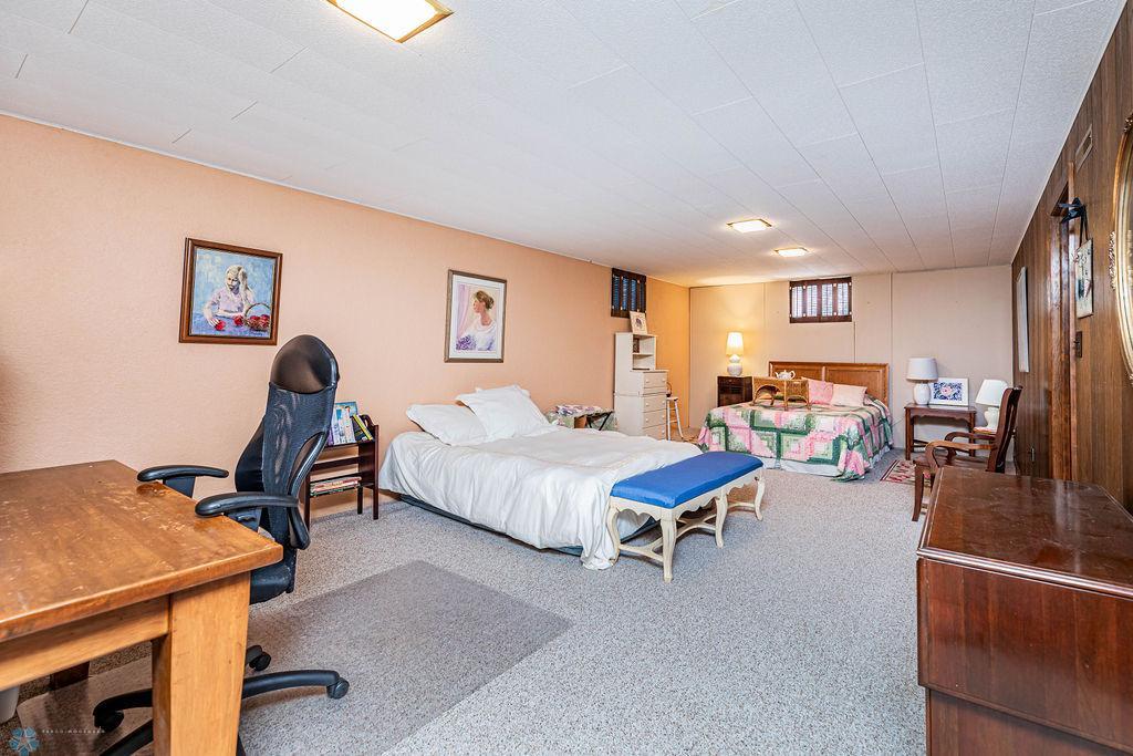 Huge Flex Room -no Egress