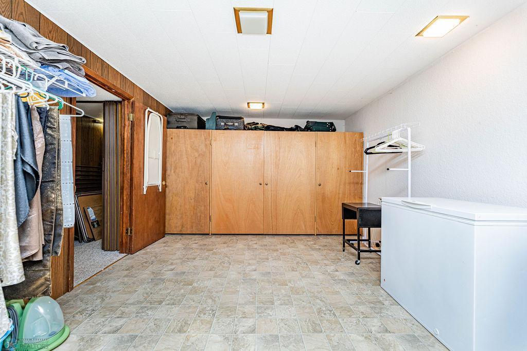 Large Cedar Closets