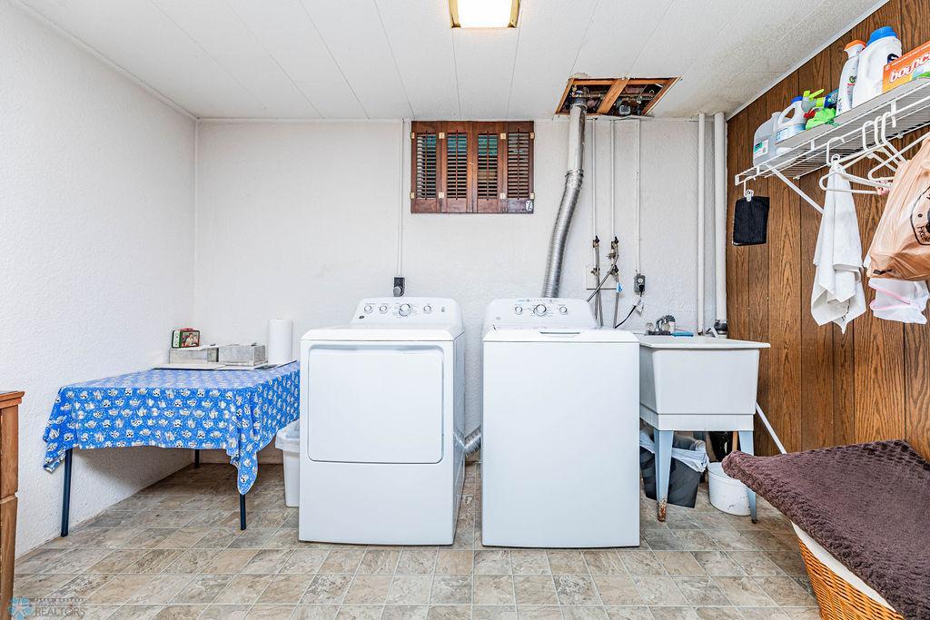 Washer Dryer Stay