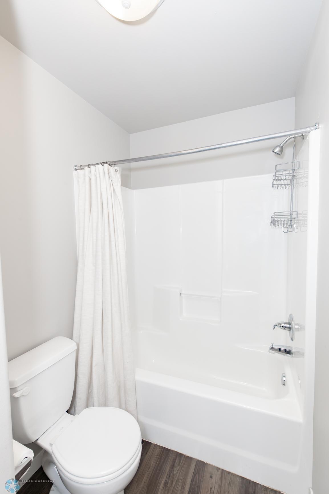 Bathroom 3 - Full