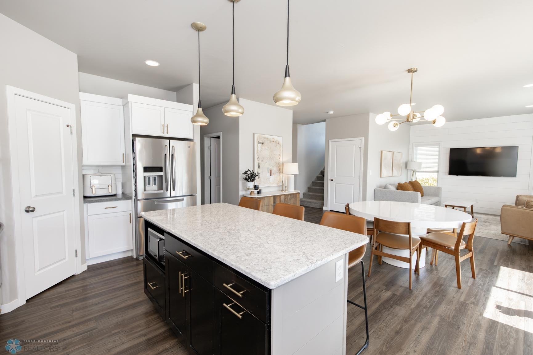 Kitchen/Dining