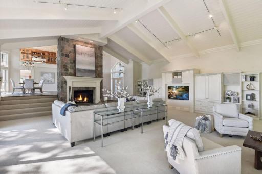 5855 Maple Forest, Mound, MN 55364