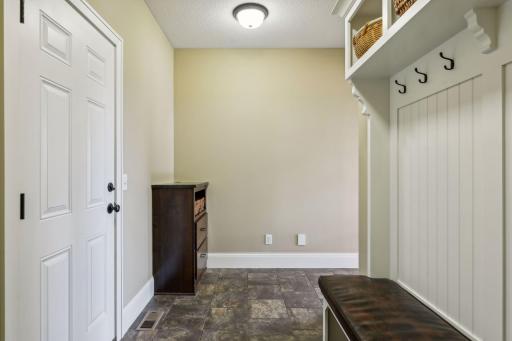 15 Monarch Lane, North Oaks, MN 55127