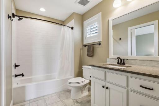 15 Monarch Lane, North Oaks, MN 55127