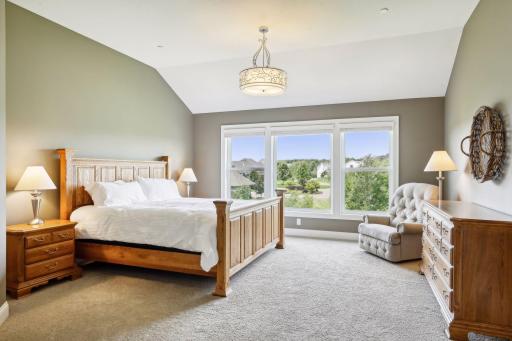 15 Monarch Lane, North Oaks, MN 55127
