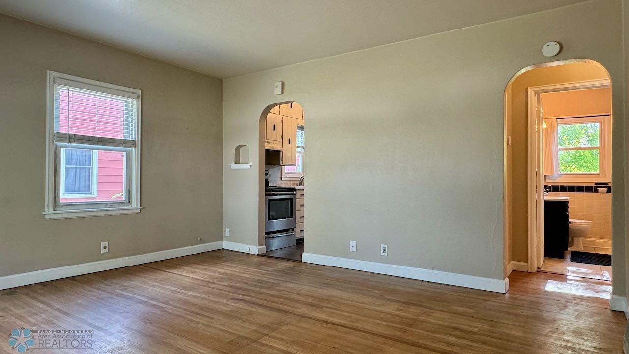 (10) Living Room.jpeg