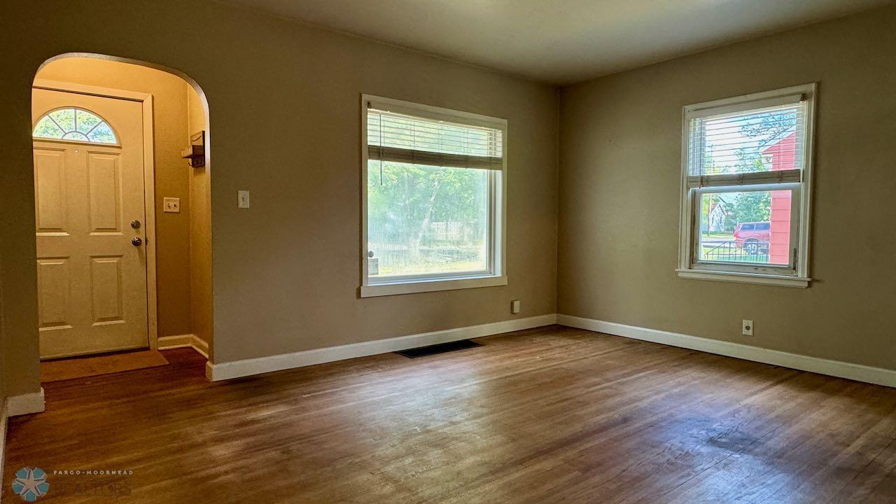 (13) Living Room.jpeg