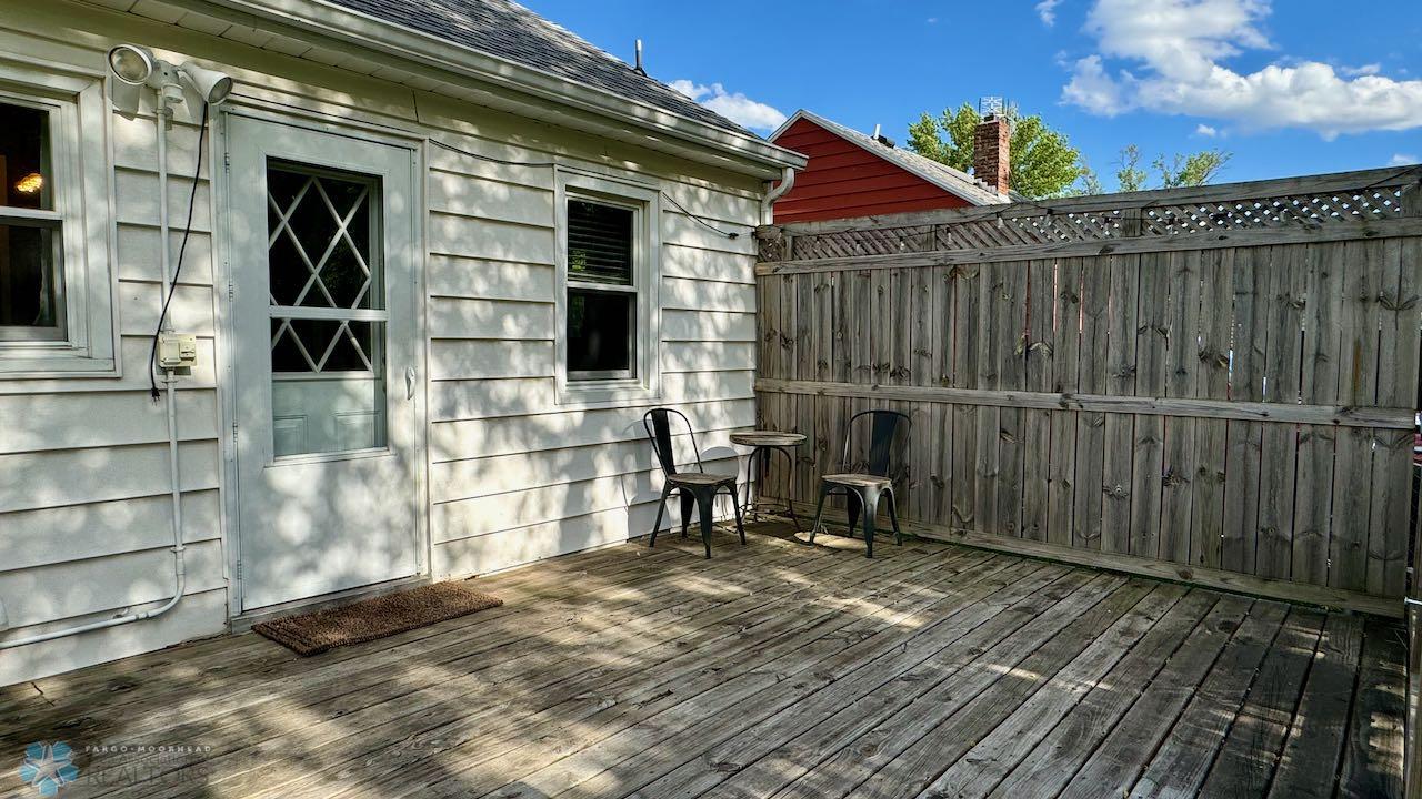 (30) Backyard Deck.jpeg