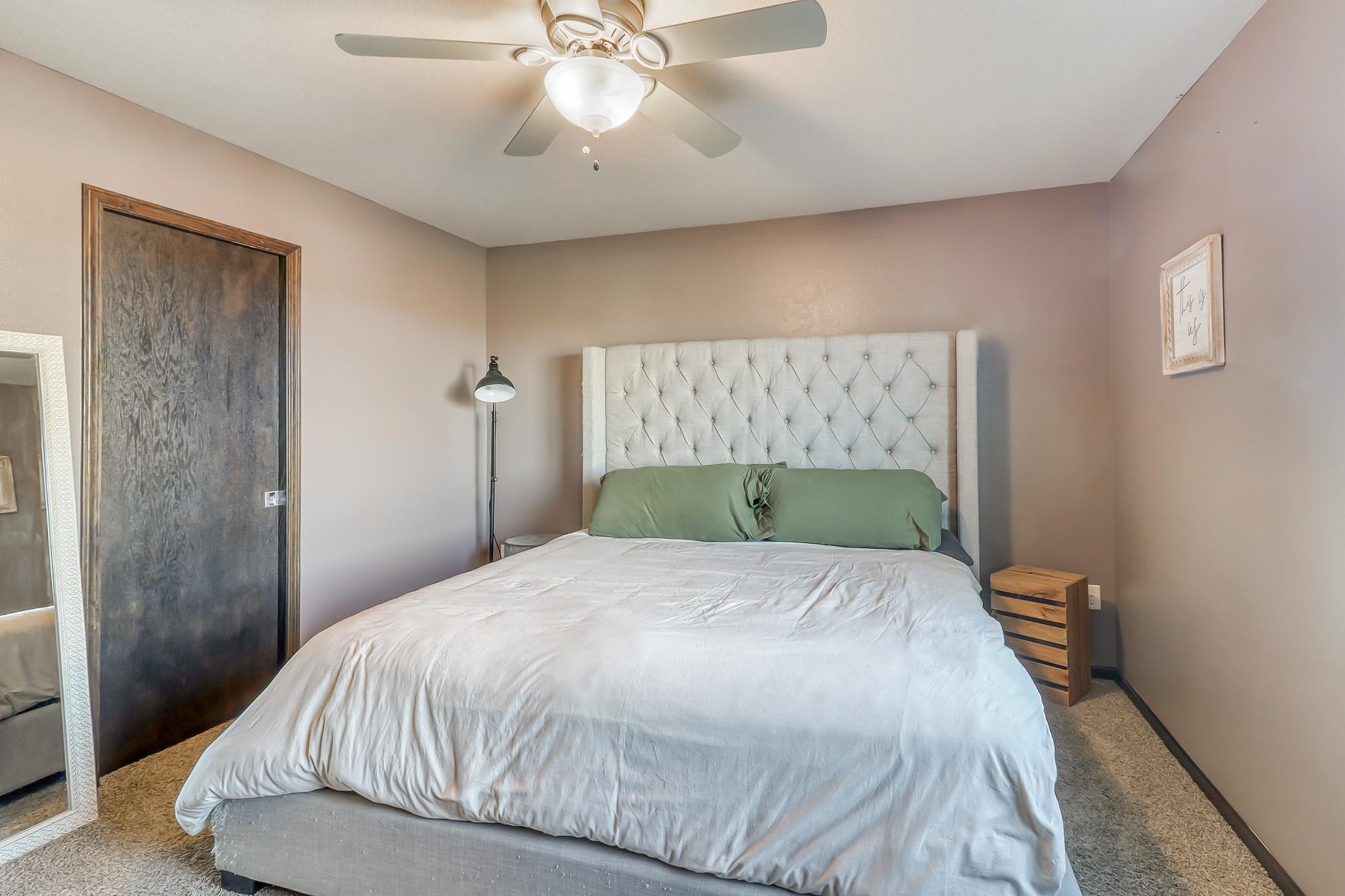Primary Bedroom1_31.jpg
