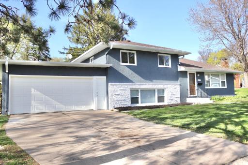 1455 42nd Avenue NE, Minneapolis, MN 55421