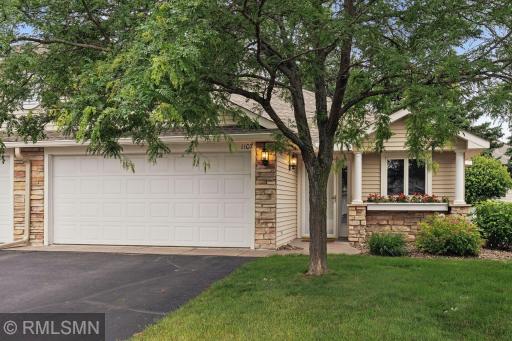 1107 Highpoint Court, 28B, New Richmond, WI 54017