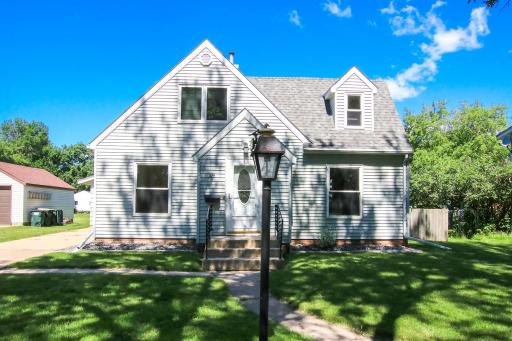 574 Carlisle Street NE, Hutchinson, MN 55350