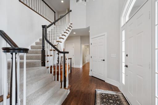18887 Magenta Bay, Eden Prairie, MN 55347
